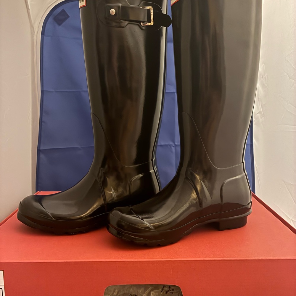 Women's Hunter Black Tall Rain Boots - Classic Waterproof Style